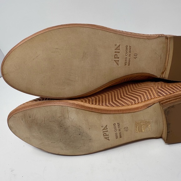 Apia ankle boots in great condition size 9/ EU40 - Picture 5 of 7